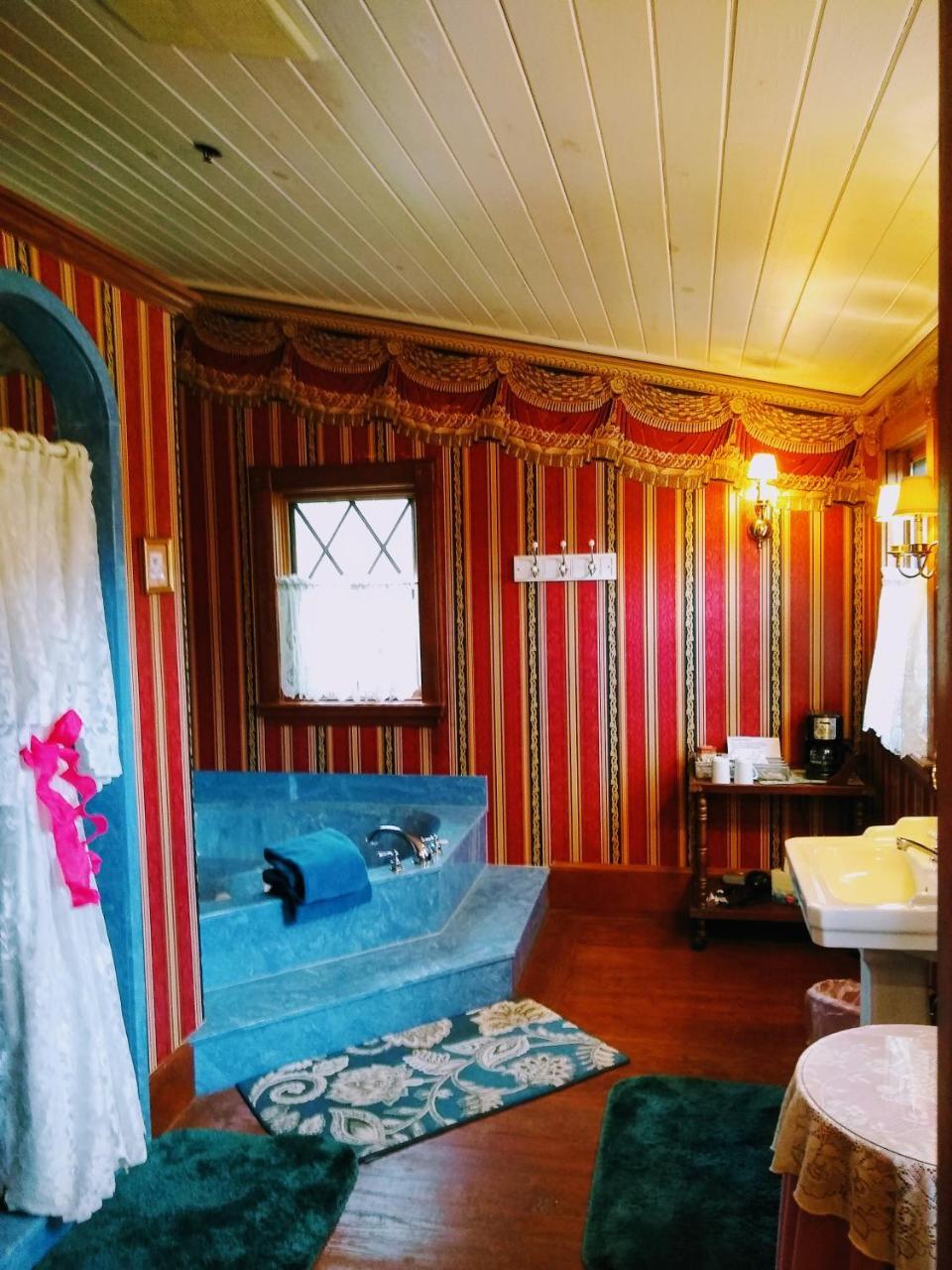 Shamrock Thistle & Crown B&B Weirsdale Ngoại thất bức ảnh